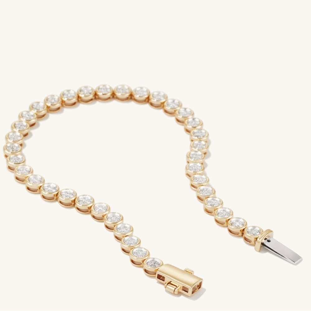 Mejuri Micro-Pavé Diamond Rivière Bracelet in Yellow Gold Size 6
